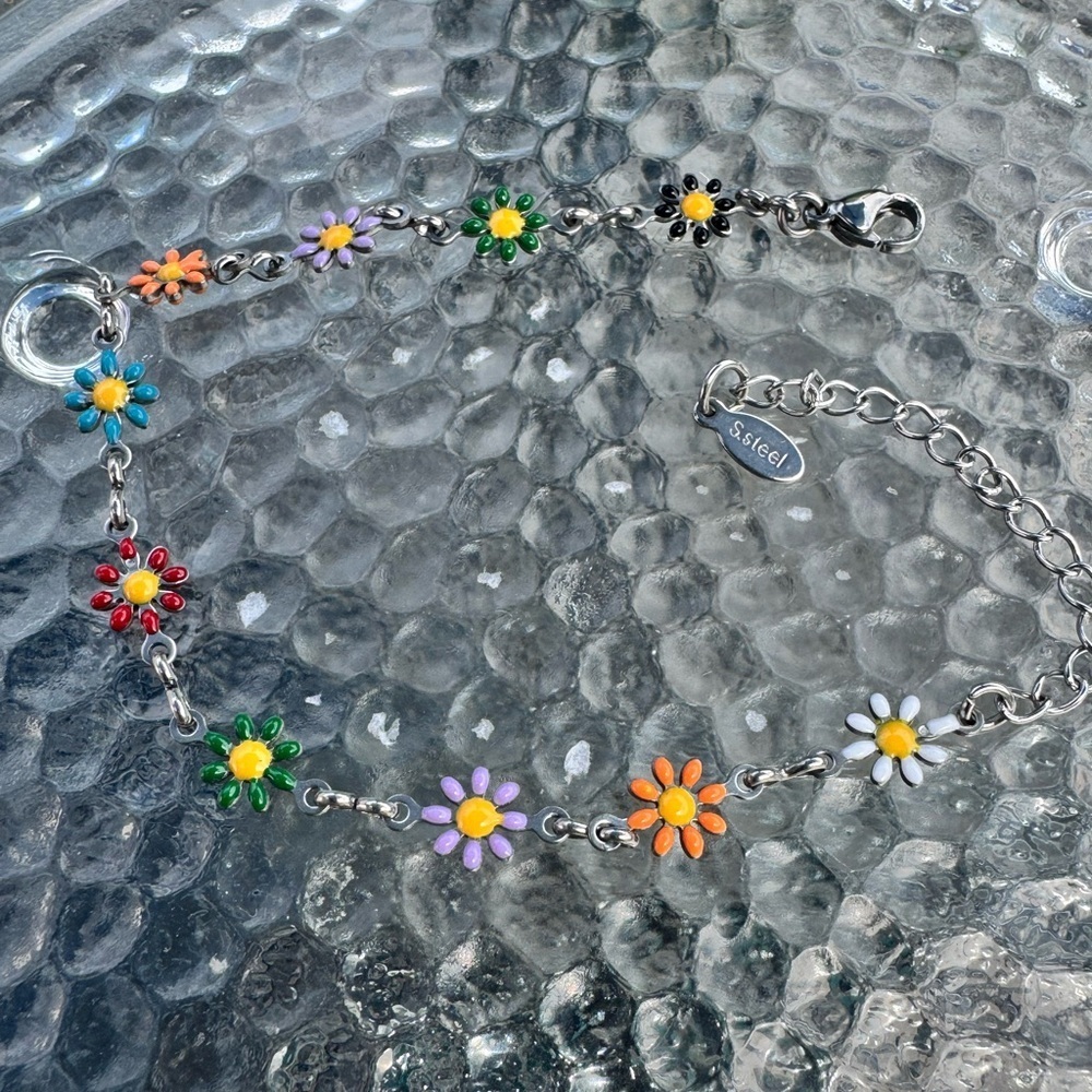 Dainty Floral Multicolor Stainless Steel Bracelet - Picture 6 of 8